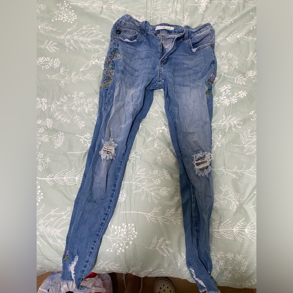 Jeans with Embroidery